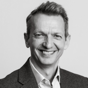 A portrait photo of Andy Haldane.